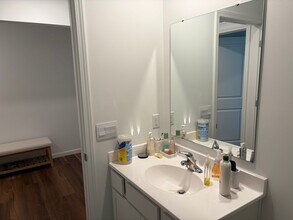 3856 Bradley Dr in Fort Wayne, IN - Foto de edificio - Building Photo