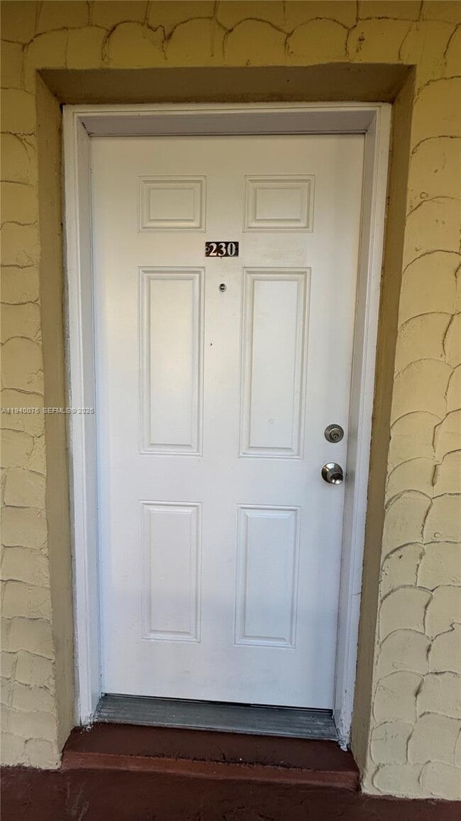 8650 SW 109th Ave in Miami, FL - Building Photo - Building Photo