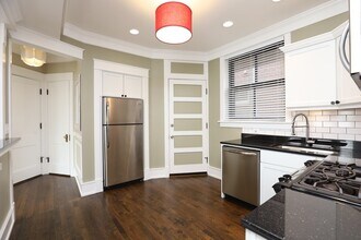 3837 N Damen Ave, Unit 2 in Chicago, IL - Building Photo - Building Photo