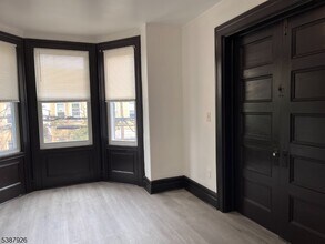162 Parker St in Newark, NJ - Building Photo - Building Photo
