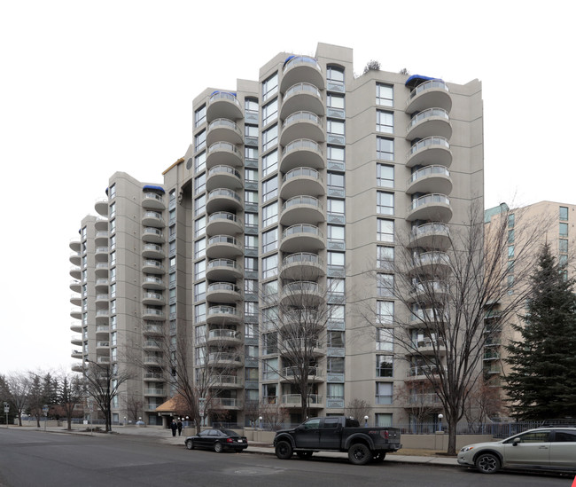 Liberte Eau Claire in Calgary, AB - Building Photo - Building Photo