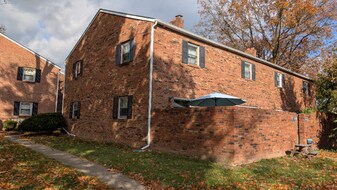 4670 Merrifield Pl in Upper Arlington, OH - Building Photo