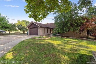 23944 Fordson Dr in Dearborn, MI - Building Photo - Building Photo