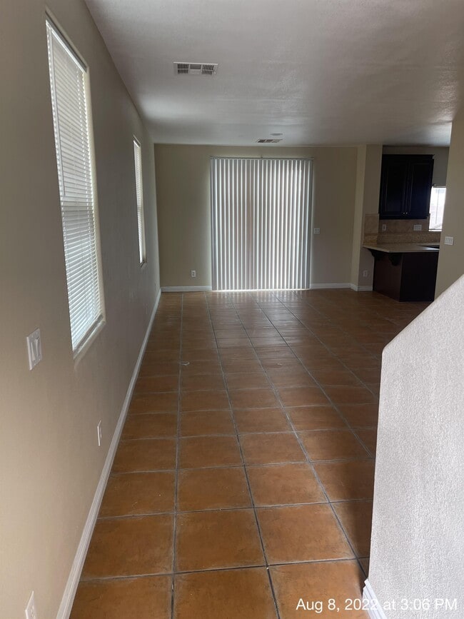 7598 Peavine Ridge St in Las Vegas, NV - Building Photo - Building Photo