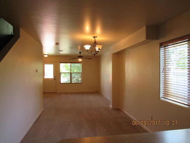 198 W 26th St in Rifle, CO - Building Photo - Building Photo