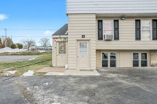 100 Old York Rd in New Cumberland, PA - Building Photo