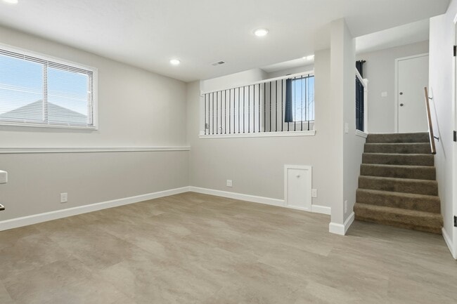 107 N Orr Dr in Normal, IL - Foto de edificio - Building Photo