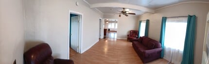 106 Henrietta St in Raynesford, MT - Building Photo - Building Photo