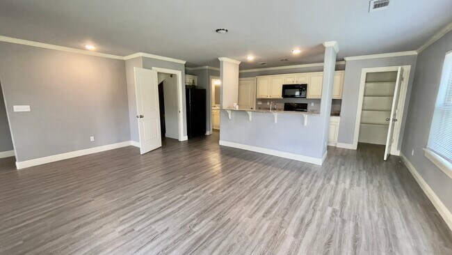 1239 N Rupple Rd in Fayetteville, AR - Building Photo - Building Photo