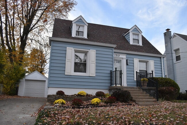 1313 Bursal Ave in Cincinnati, OH - Building Photo - Building Photo