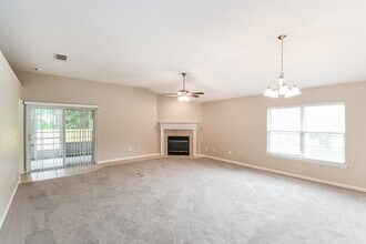 6065 Winding Bridge Dr in Jacksonville, FL - Building Photo - Building Photo
