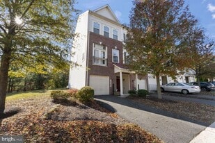 16782 Blackjack Oak Ln in Woodbridge, VA - Building Photo