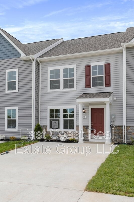 11 Mengel Rd in Martinsburg, WV - Building Photo - Building Photo