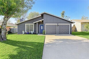 1774 Cricket Hollow Dr in Austin, TX - Building Photo