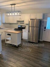 7608 Idolbrook Ln in Raleigh, NC - Building Photo - Building Photo