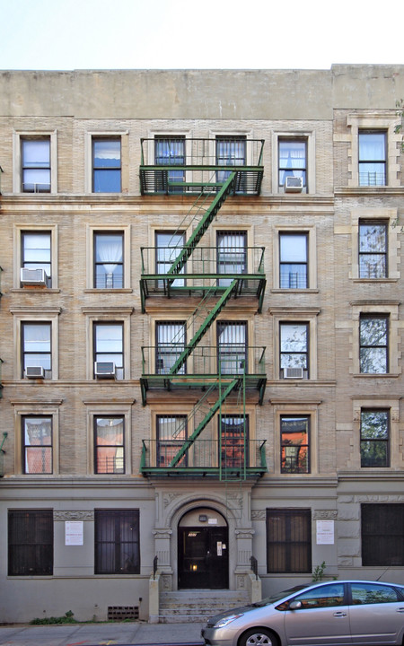 307 W 113th St in New York, NY - Building Photo