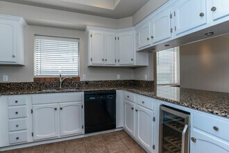 1512 Larimer St, Unit 21 in Denver, CO - Foto de edificio - Building Photo