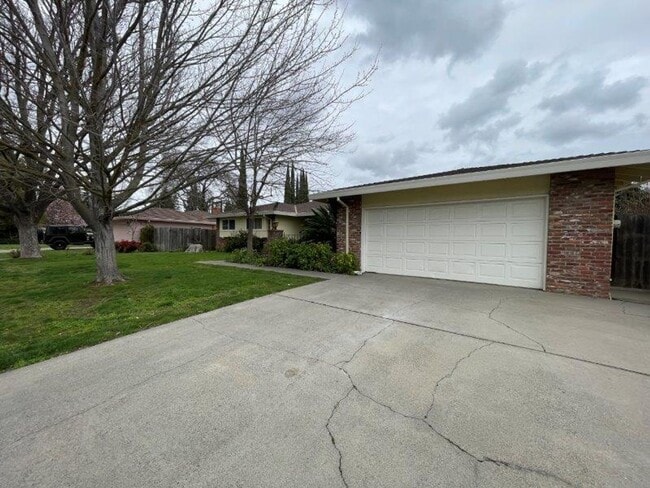 6253 Fennwood Ct in Sacramento, CA - Building Photo - Building Photo