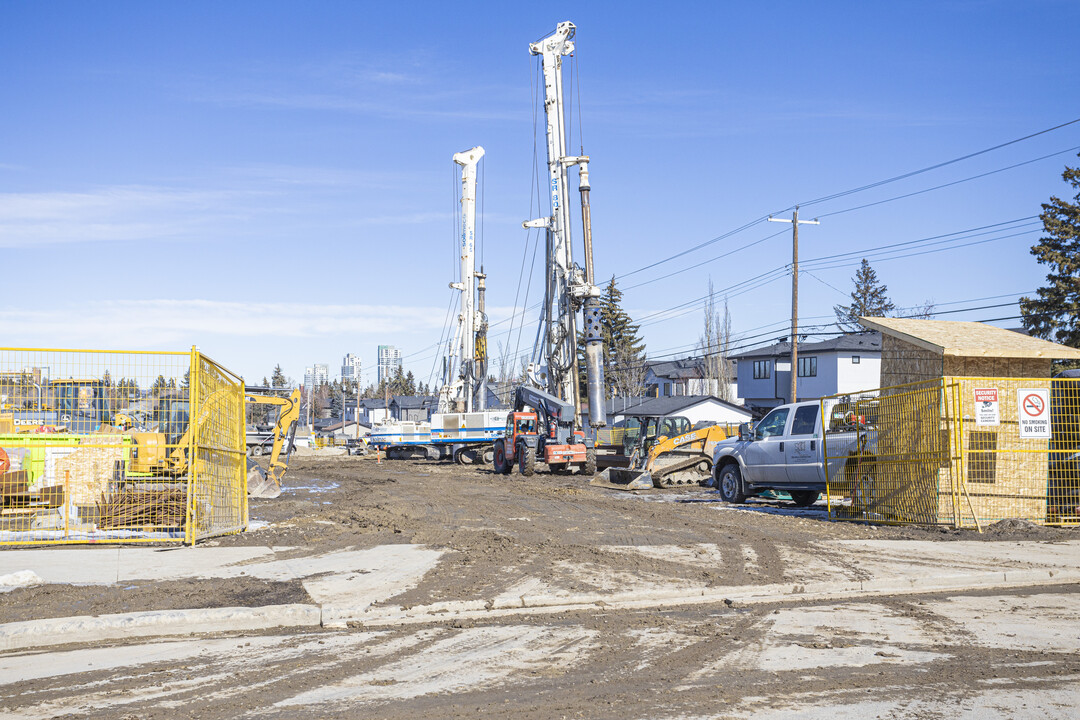 Compass I and II in Calgary, AB - Building Photo