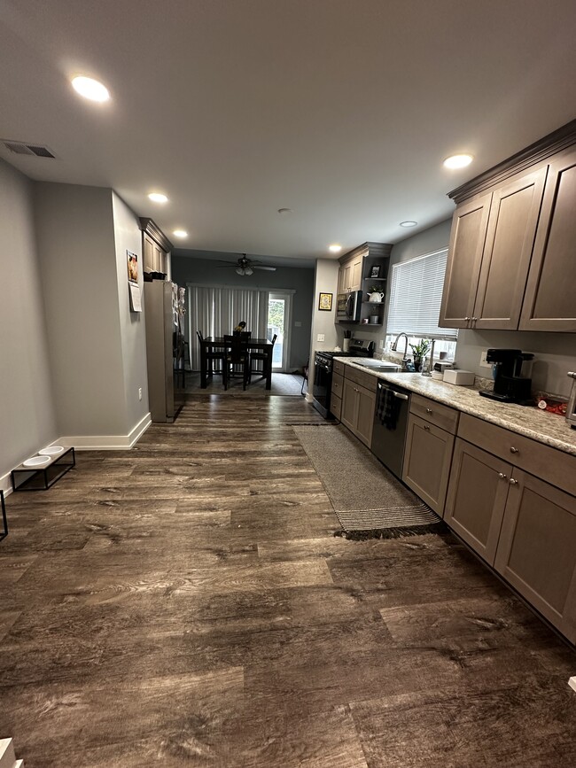 property at 604 S Mathilda St
