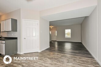 1010 Glengarry Dr in Wentzville, MO - Building Photo - Building Photo