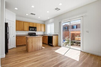 9087 Barren Vista Ct in Las Vegas, NV - Building Photo - Building Photo