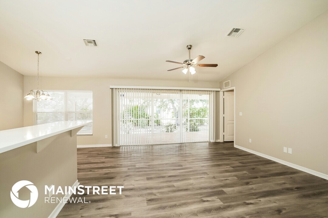 1001 NW 19th St in Cape Coral, FL - Building Photo