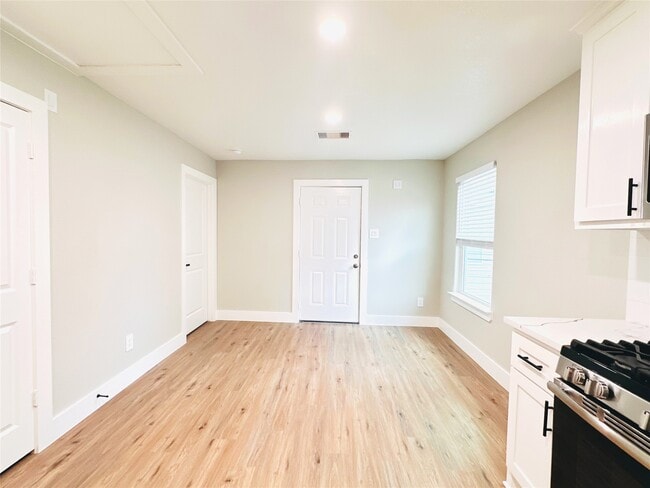 property at 11130 Hanning Ln