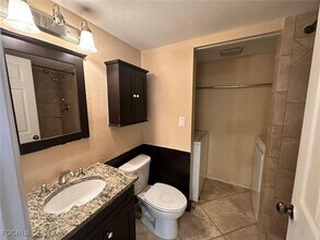 1709 Park Meadows Dr in Ft. Myers, FL - Building Photo - Building Photo