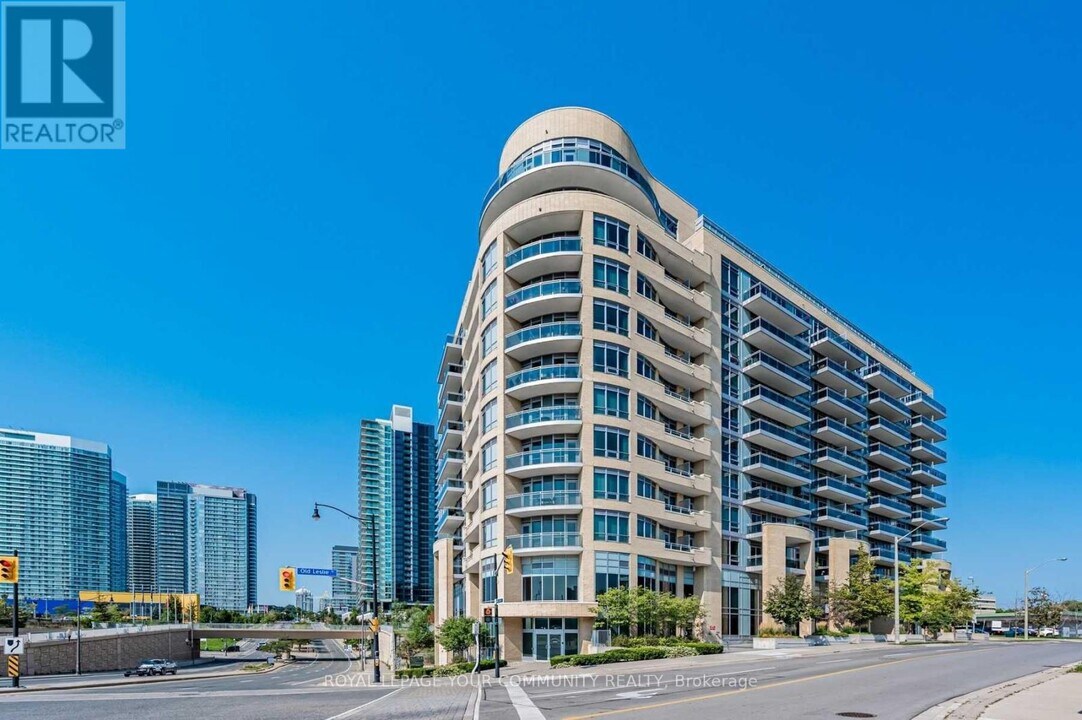 2756-2756 Old Leslie St in Toronto, ON - Building Photo
