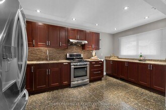 8 Franca Cres in Toronto, ON - Building Photo - Building Photo