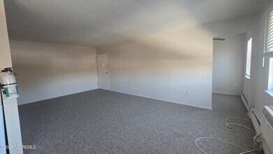 39 Manchester Ct in Freehold, NJ - Building Photo - Building Photo