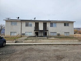 215 N 400 W in Ferron, UT - Building Photo