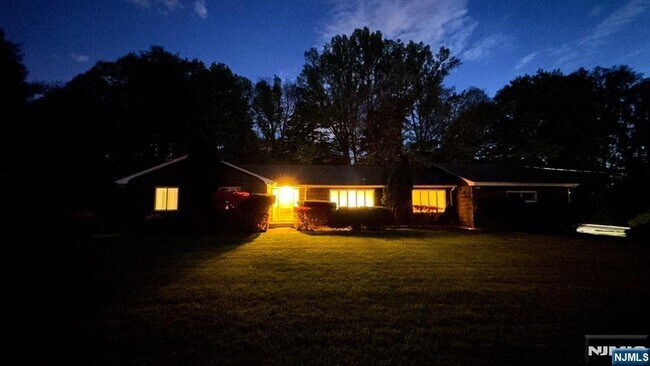 property at 24 Drake Ln