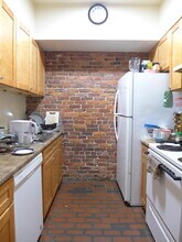 16 S Huntington Ave, Unit 3 in Boston, MA - Building Photo - Building Photo