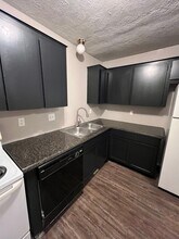 2719 Sprucewood in Bryan, TX - Building Photo - Building Photo