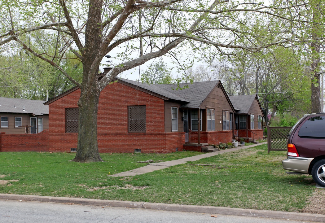 1320-1336 E 36th Pl in Tulsa, OK - Building Photo