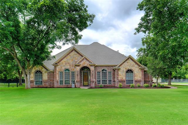 613 W Aurora Vista Trail in Aurora, TX - Building Photo