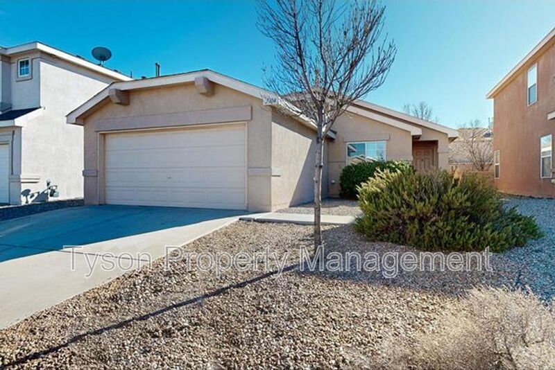 7304 Cripple Creek Rd NW in Albuquerque, NM - Foto de edificio