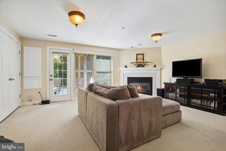 13728 Lambertina Pl in Rockville, MD - Building Photo - Building Photo