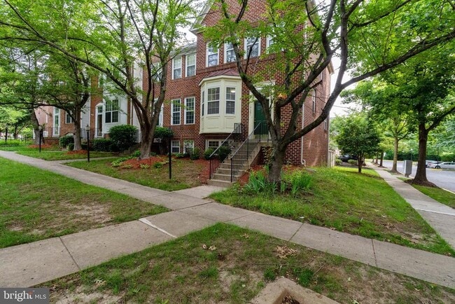 10301 Greenspire Way in Bowie, MD - Building Photo - Building Photo