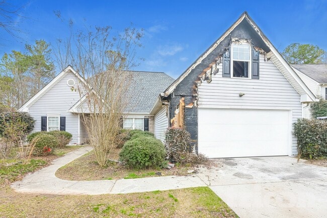 property at 2500 Huntington Dr