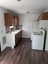292 Kennedy St, Unit 4 in Louisville, OH - Building Photo - Building Photo