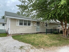 927 S Link Ave in Springfield, MO - Building Photo