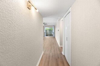 4901 Bryce Ave in Fort Worth, TX - Building Photo - Building Photo
