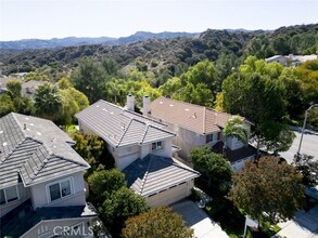 25562 Fitzgerald Ave in Stevenson Ranch, CA - Building Photo - Building Photo