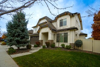 2303 E Fratello St in Meridian, ID - Building Photo - Building Photo