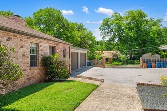 2908 Windsor Rd in Austin, TX - Building Photo - Building Photo