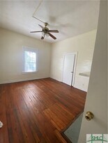 638 E 37th St in Savannah, GA - Building Photo