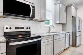 204 Romero St in Youngsville, LA - Building Photo - Building Photo